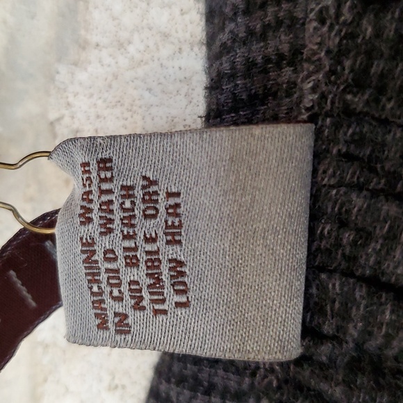 XCVI 3/4 Sleeve Crew Neck Top in Charcoal, Size Large, NWT - Picture 11 of 11